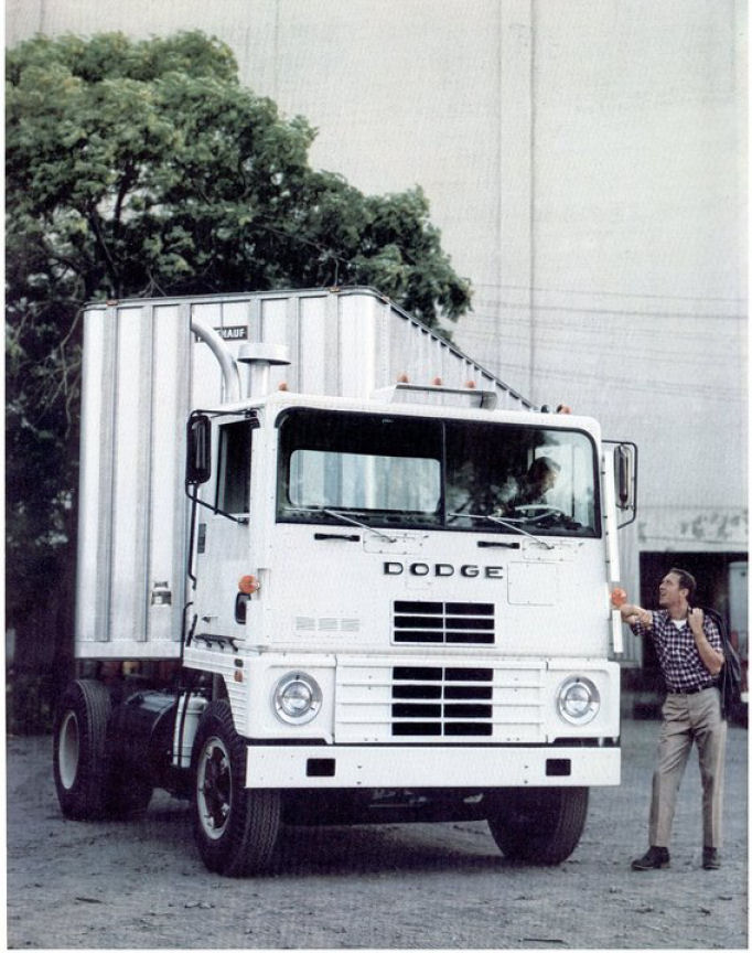 1969 Dodge HD Trucks-02